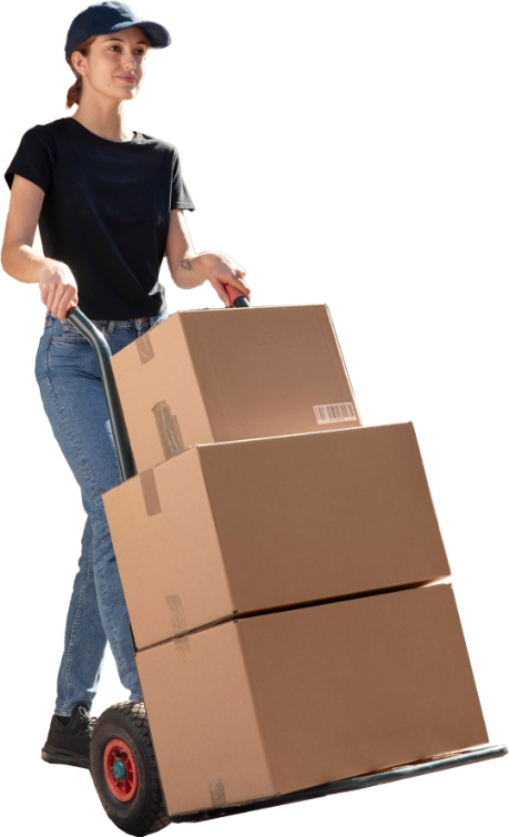 Mujer transportando tres cajas